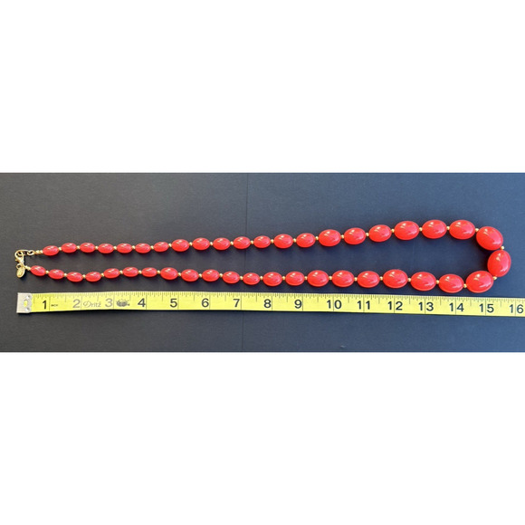 Vintage Joan Rivers Red Acrylic Lucite Graduated Beaded Necklace Gold Tone 32" - Picture 6 of 6